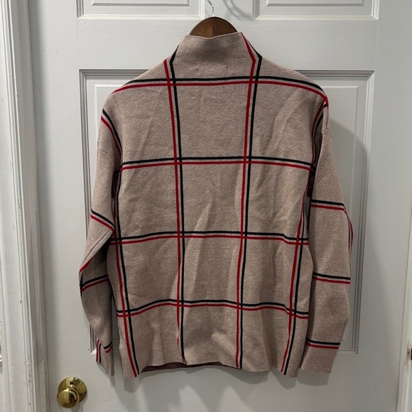 Tahari Mock Neck Sweater Red/Black Windowpane Design Size Medium Soft Cozy Chic - Picture 4 of 4